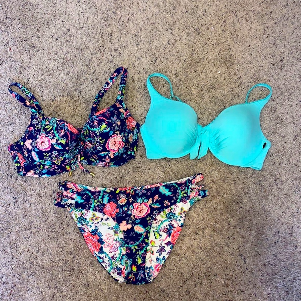 Bikini Set with Reversible Bottom - Picture 11 of 11